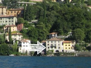 In Nesso, beautiful apartment directly on the lake