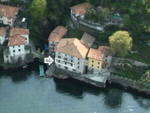 Nesso, meraviglioso appartamento direttamente a lago