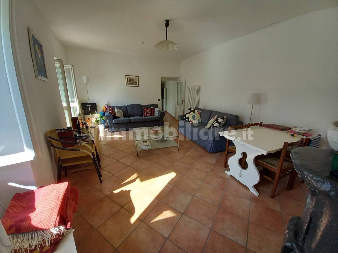 Nesso, apartment with garden and lake view