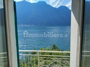 Nesso, apartment with garden and lake view